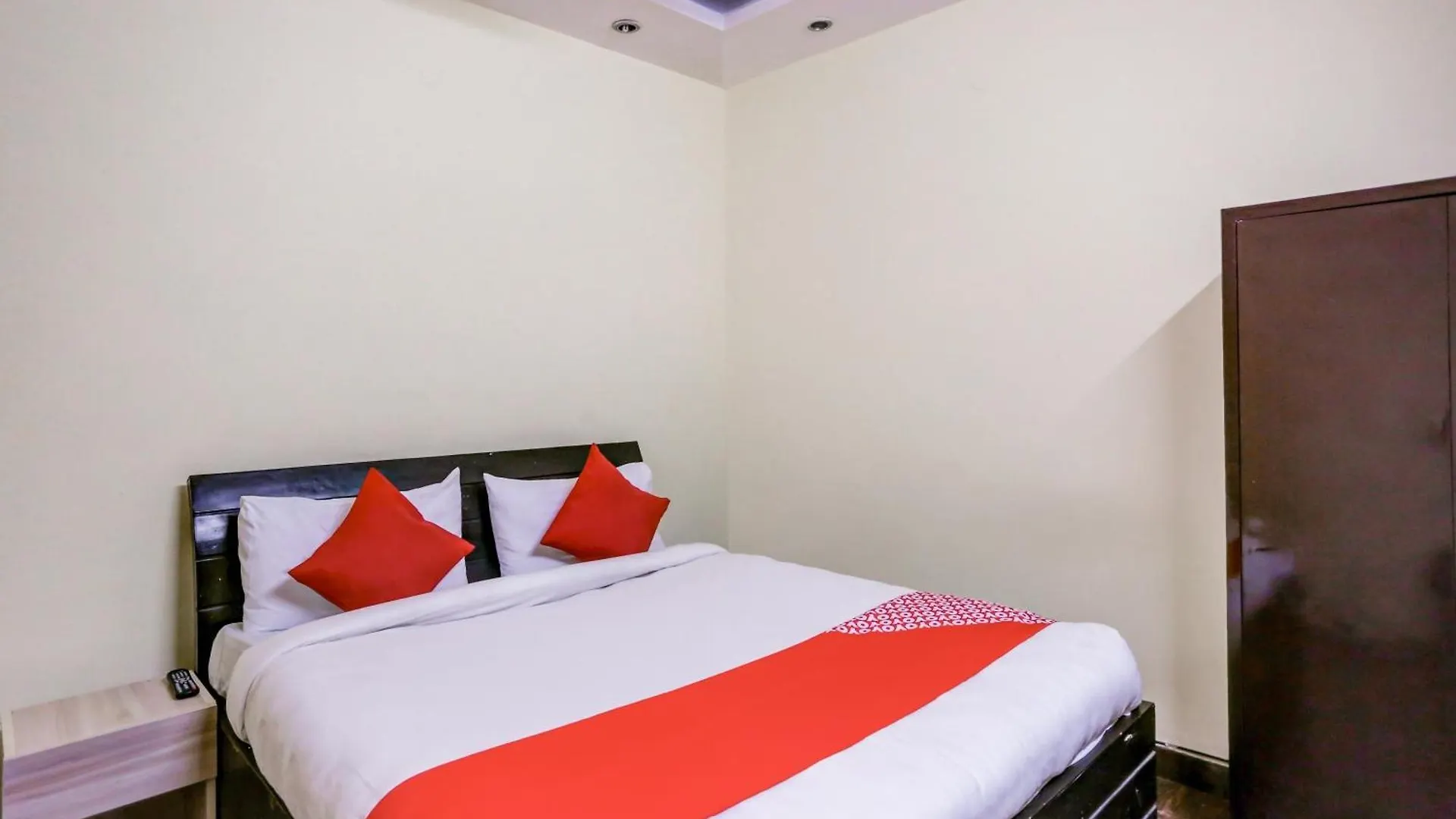 Hotel O Ashish Residency Gurgaon