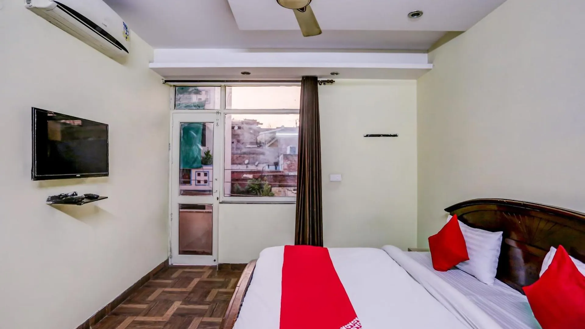 Hotel O Ashish Residency Gurgaon