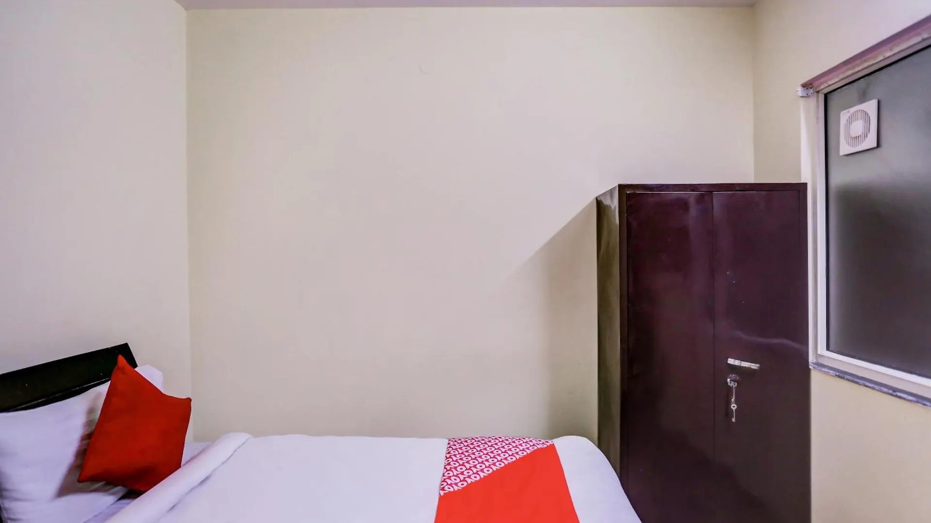 Hotel O Ashish Residency Gurgaon