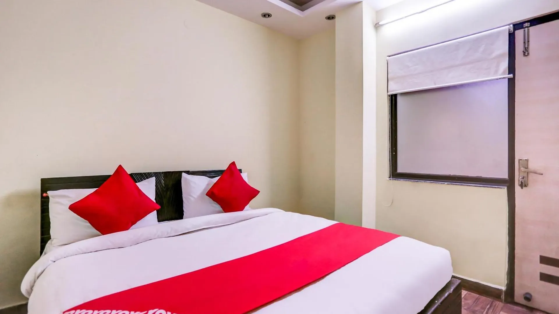 Hotel O Ashish Residency Gurgaon