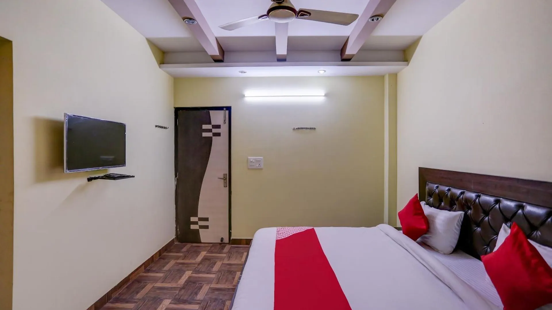 Hotel O Ashish Residency Gurgaon