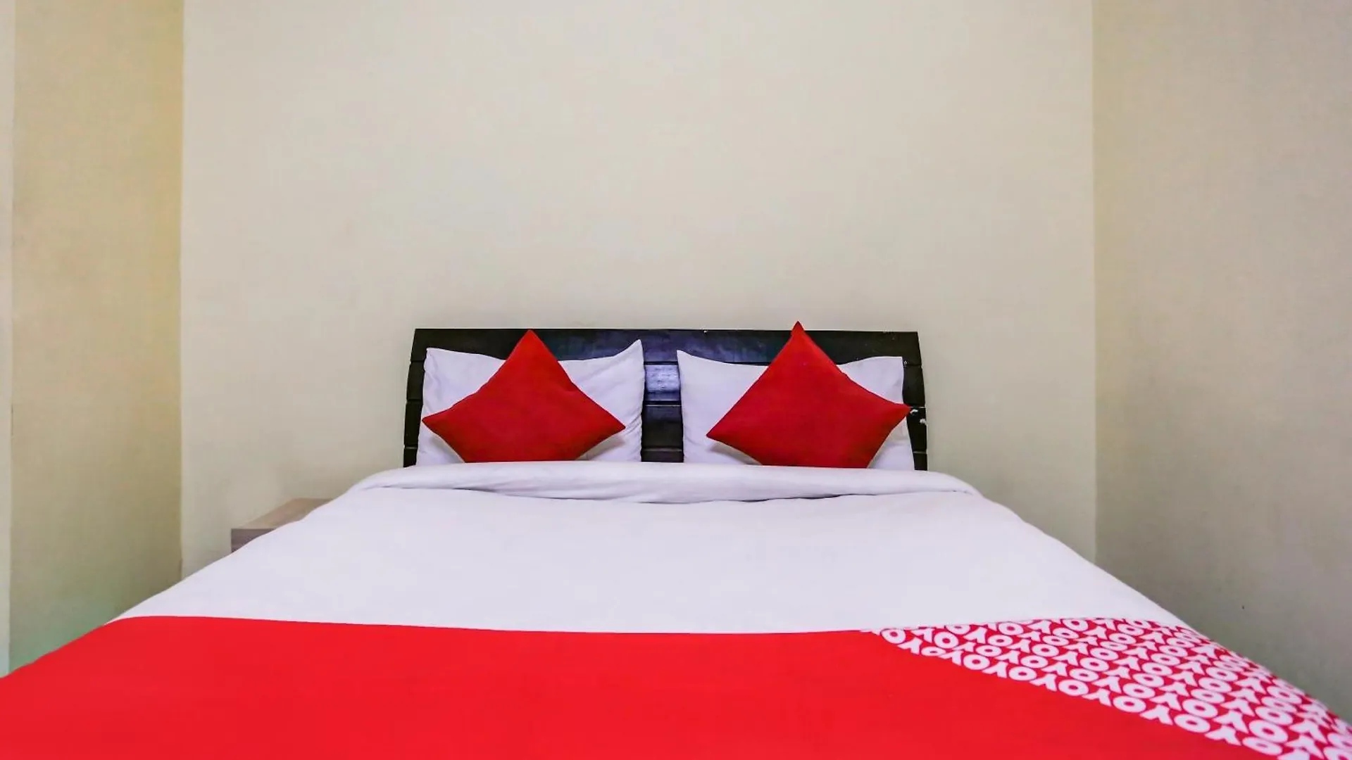 Hotel O Ashish Residency Gurgaon