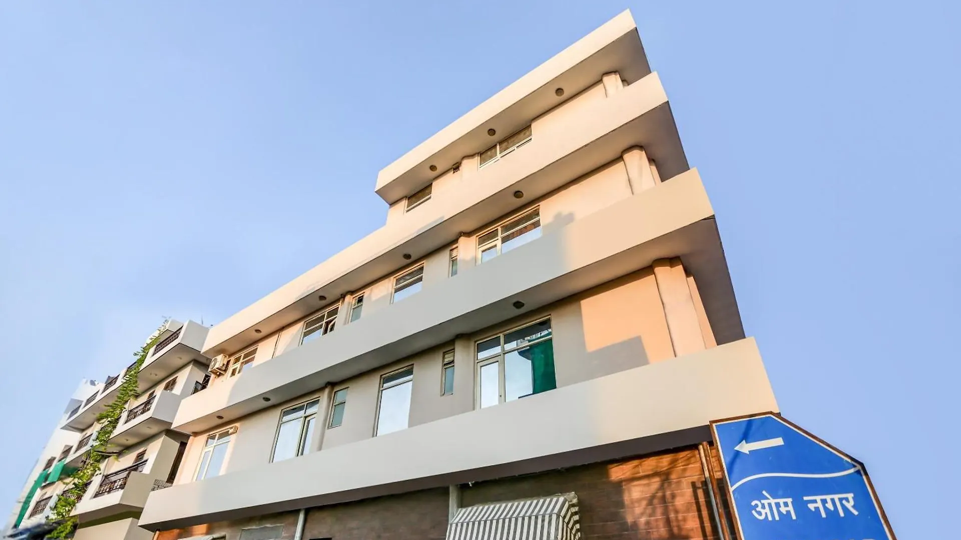 Hotel O Ashish Residency Gurgaon